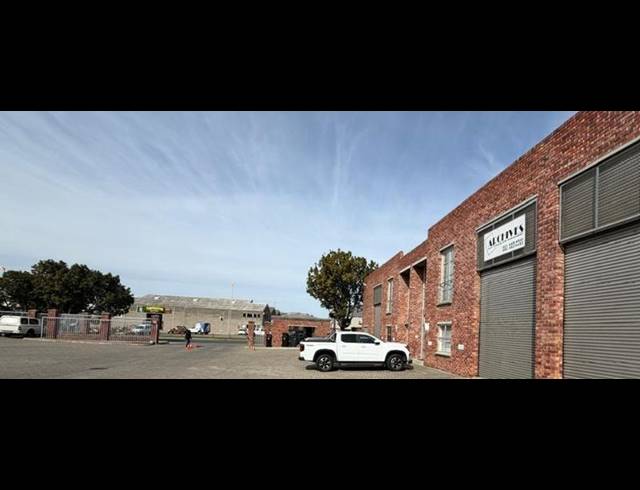INDUSTRIAL PROPERTY TO RENT IN STIKLAND INDUSTRIAL